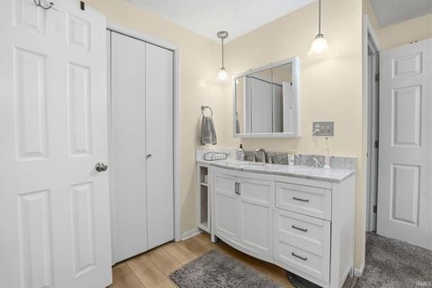 Tiny photo for 6964 Mary Court, Marion, IN 46953 (MLS # 202612315)