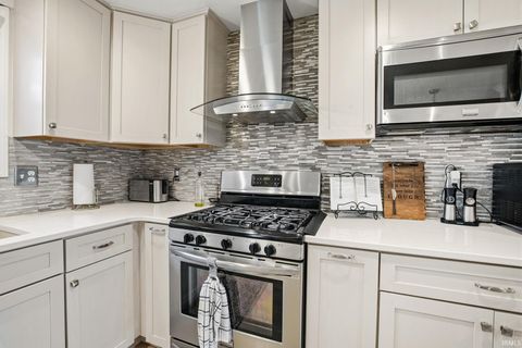 Tiny photo for 6964 Mary Court, Marion, IN 46953 (MLS # 202612315)