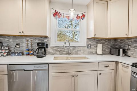 Tiny photo for 6964 Mary Court, Marion, IN 46953 (MLS # 202612315)