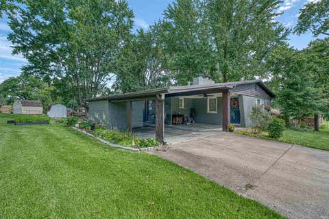 Tiny photo for 7717 Meadowview Drive, Evansville, IN 47710 (MLS # 202624749)