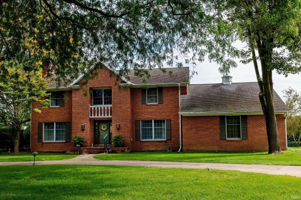 3040 TWIN PINES PT, ELKHART, IN 46514 - Image 003970f90cccdb3f8581bd7b8b8f6f0f/2006376023