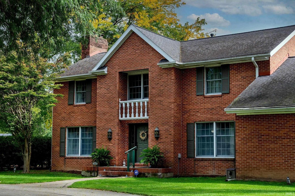 Photo of 3040 Twin Pines Point, Elkhart, IN 46514 (MLS # 202641052)