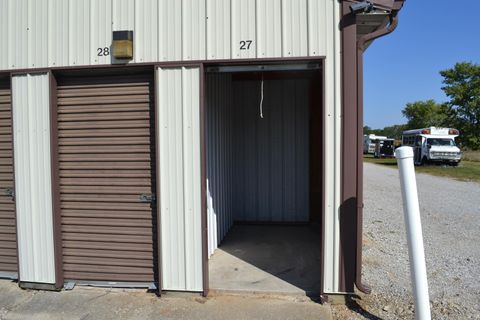 Tiny photo for 1626 N State Road 39, Monticello, IN 47960 (MLS # 202539410)