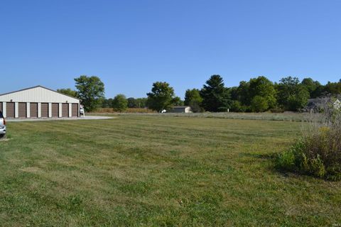 Tiny photo for 1626 N State Road 39, Monticello, IN 47960 (MLS # 202539410)
