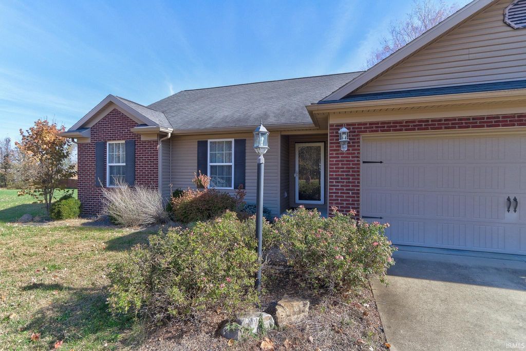 Photo of 11423 Saker Drive, Evansville, IN 47725 (MLS # 202545892)
