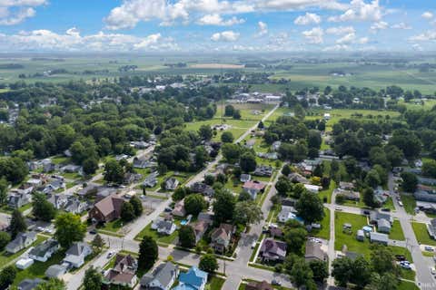 Tiny photo for 510 S Center Street, Flora, IN 46923 (MLS # 202626289)