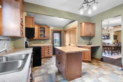Tiny photo for 510 S Center Street, Flora, IN 46923 (MLS # 202626289)