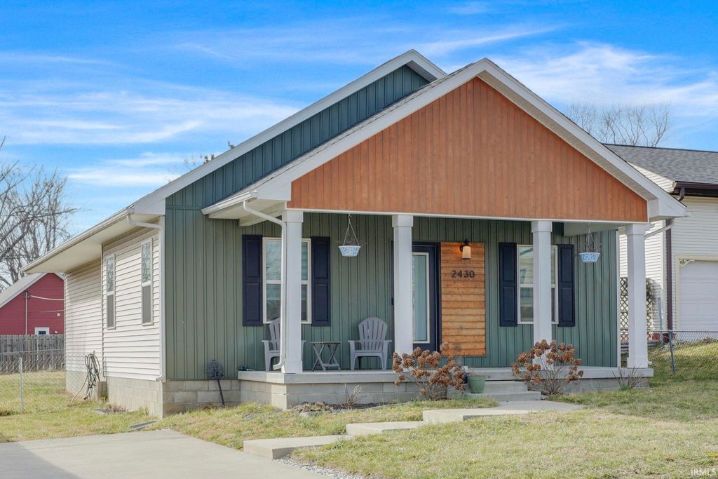 Photo of 2430 S Brown Avenue, Bloomington, IN 47403 (MLS # 202606772)