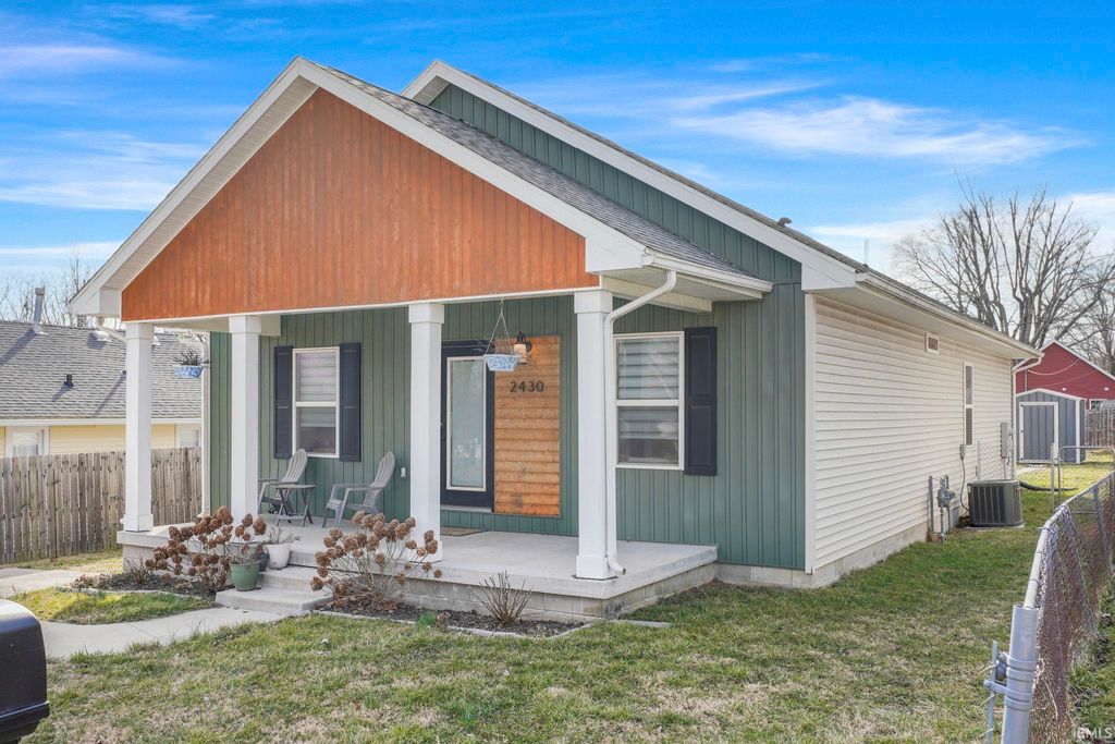 Photo of 2430 S Brown Avenue, Bloomington, IN 47403 (MLS # 202606772)