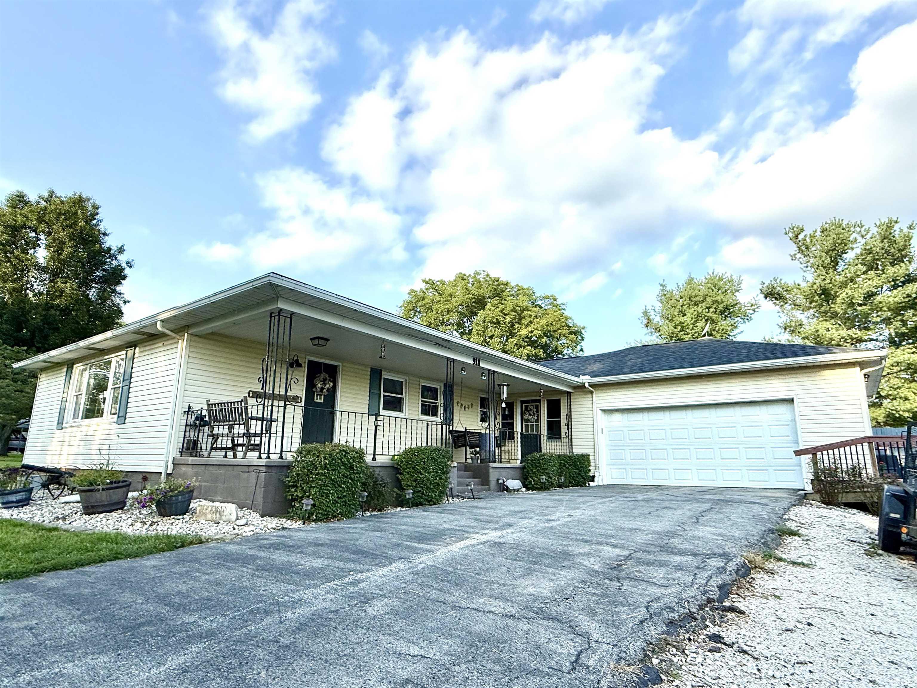 ⭐️ 20170918shiho ⭐️ 918 Old Farm Road, Bedford, IN 47421 | MLS 202533214