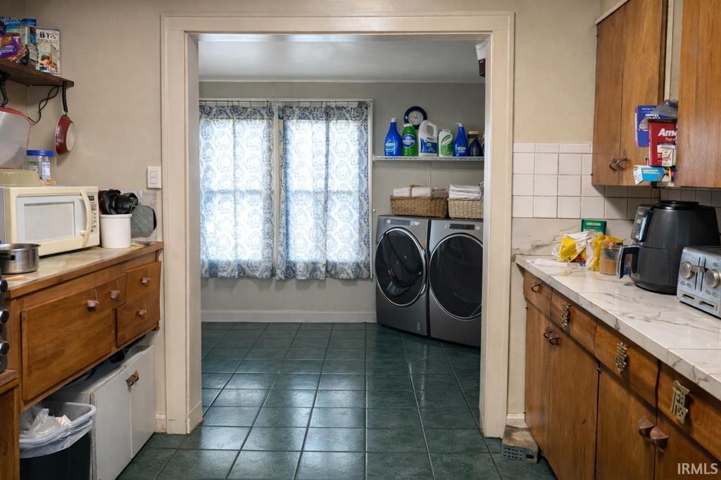 Photo of 1709 Leer Street, South Bend, IN 46613 (MLS # 202612888)