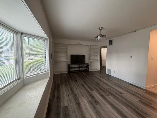 Photo of 4837 Calumet Avenue, Fort Wayne, IN 46806 (MLS # 202625631)
