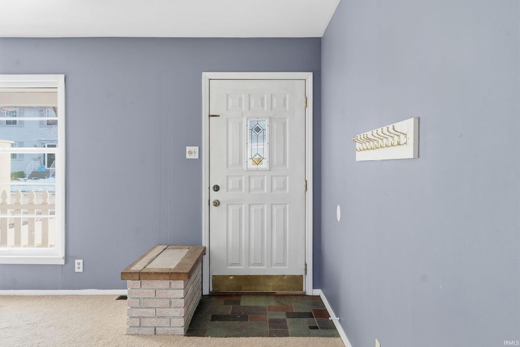 Photo of 326 W 17 Th Street, Auburn, IN 46706 (MLS # 202604622)