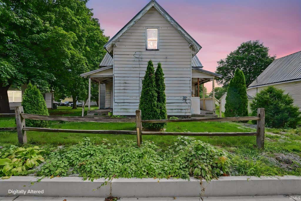 Photo of 413 E 14th Street, Rochester, IN 46975 (MLS # 202629790)