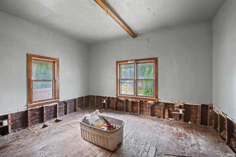 Tiny photo for 413 E 14th Street, Rochester, IN 46975 (MLS # 202629790)