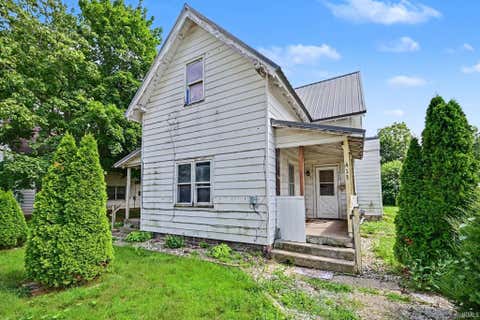 Tiny photo for 413 E 14th Street, Rochester, IN 46975 (MLS # 202629790)