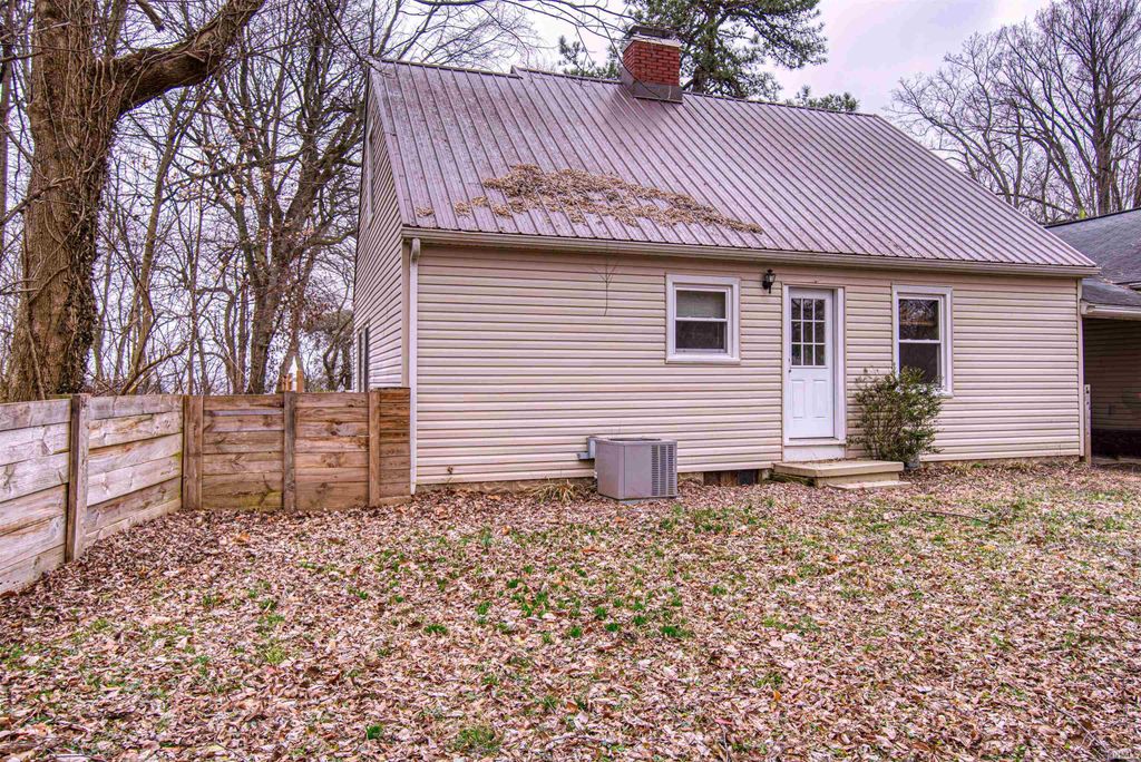 Photo of 1 Yorkshire Drive, Newburgh, IN 47630 (MLS # 202602013)