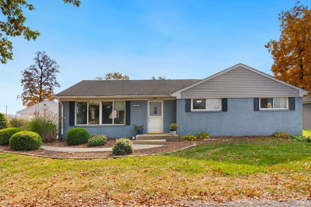 Photo of 14019 Old 24, New Haven, IN 46774 (MLS # 202644535)