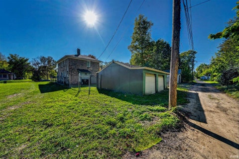 Tiny photo for 225 E Donald Street, South Bend, IN 46613 (MLS # 202643773)