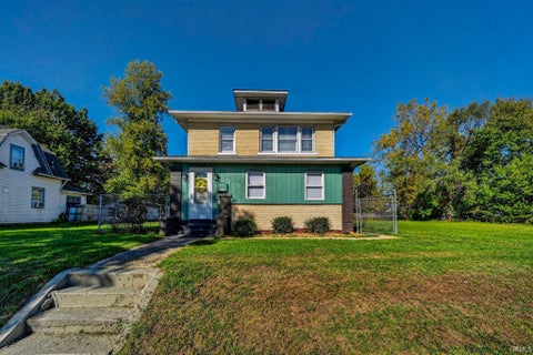 Photo of 225 E Donald Street, South Bend, IN 46613 (MLS # 202643773)