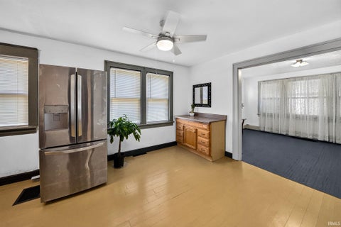 Tiny photo for 225 E Donald Street, South Bend, IN 46613 (MLS # 202643773)
