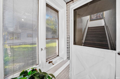 Tiny photo for 225 E Donald Street, South Bend, IN 46613 (MLS # 202643773)
