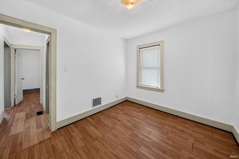 Tiny photo for 225 E Donald Street, South Bend, IN 46613 (MLS # 202643773)