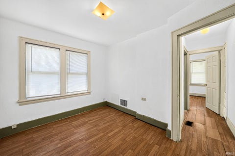Tiny photo for 225 E Donald Street, South Bend, IN 46613 (MLS # 202643773)