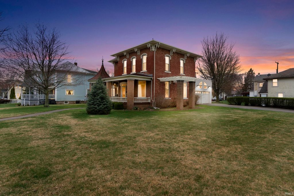 Photo of 208 S Morton Street, Kendallville, IN 46755 (MLS # 202611661)