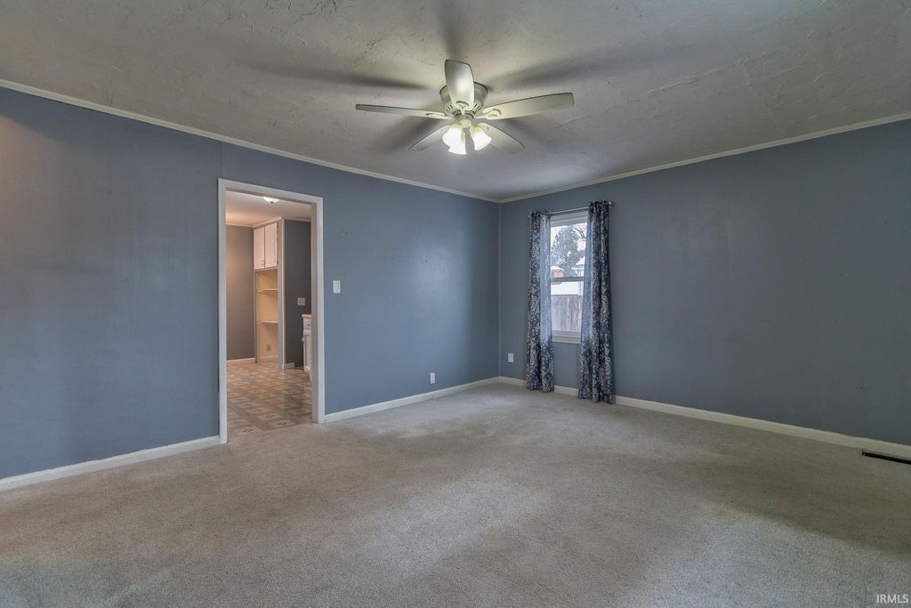 Photo of 2108 Hercules Avenue, Evansville, IN 47711 (MLS # 202548094)