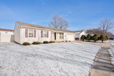Tiny photo for 1904 Sherwood Drive, Kokomo, IN 46902 (MLS # 202603863)