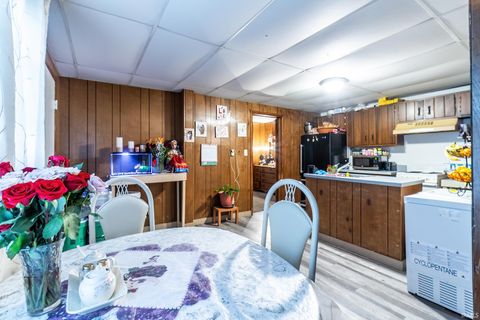 Tiny photo for 804 N Harrison Street, Syracuse, IN 46567 (MLS # 202541896)