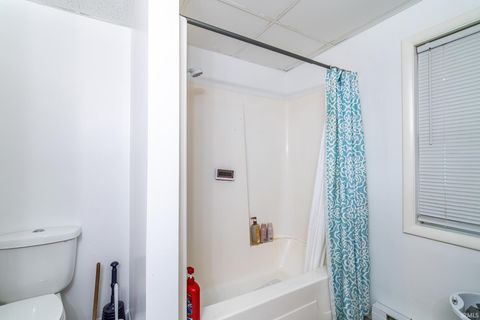 Tiny photo for 804 N Harrison Street, Syracuse, IN 46567 (MLS # 202541896)