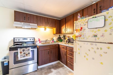 Tiny photo for 804 N Harrison Street, Syracuse, IN 46567 (MLS # 202541896)