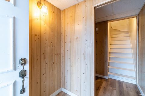 Tiny photo for 804 N Harrison Street, Syracuse, IN 46567 (MLS # 202541896)