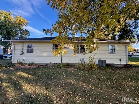 Tiny photo for 910 E 11th Street, Fowler, IN 47944 (MLS # 202644960)