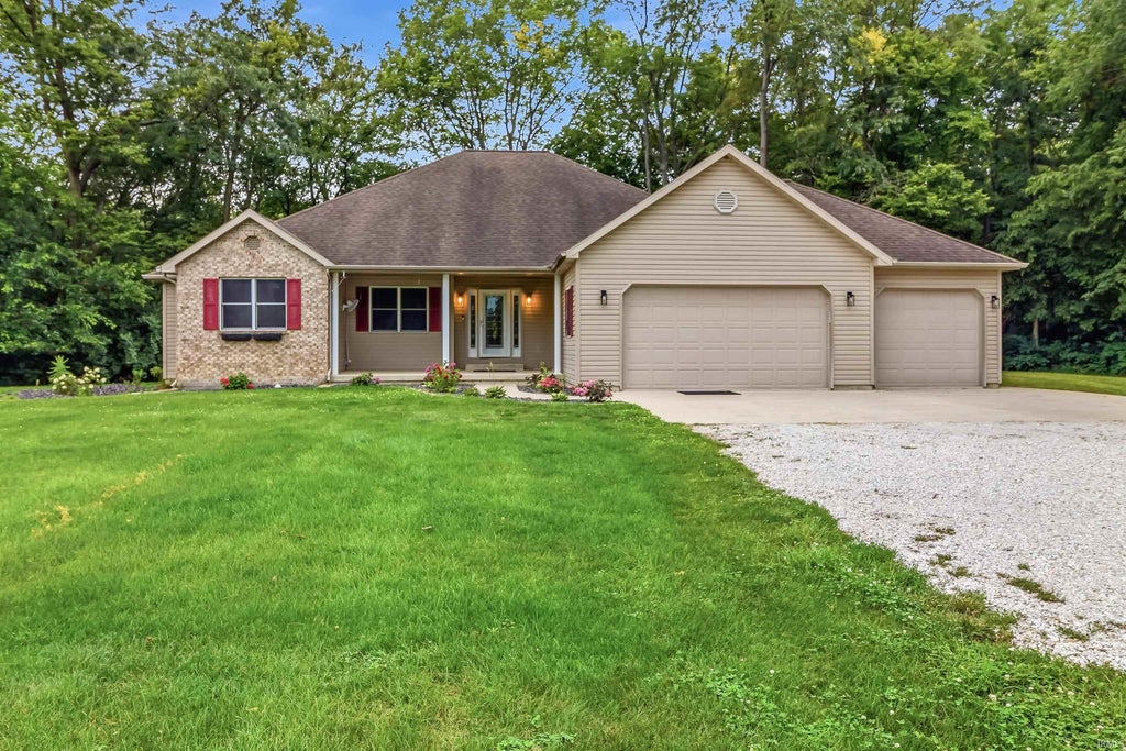 Photo of 3502 S 400 E, Marion, IN 46952 (MLS # 202633161)