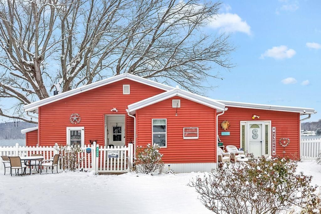 Photo of 9405 E Southshore Drive, Unionville, IN 47468 (MLS # 202548065)