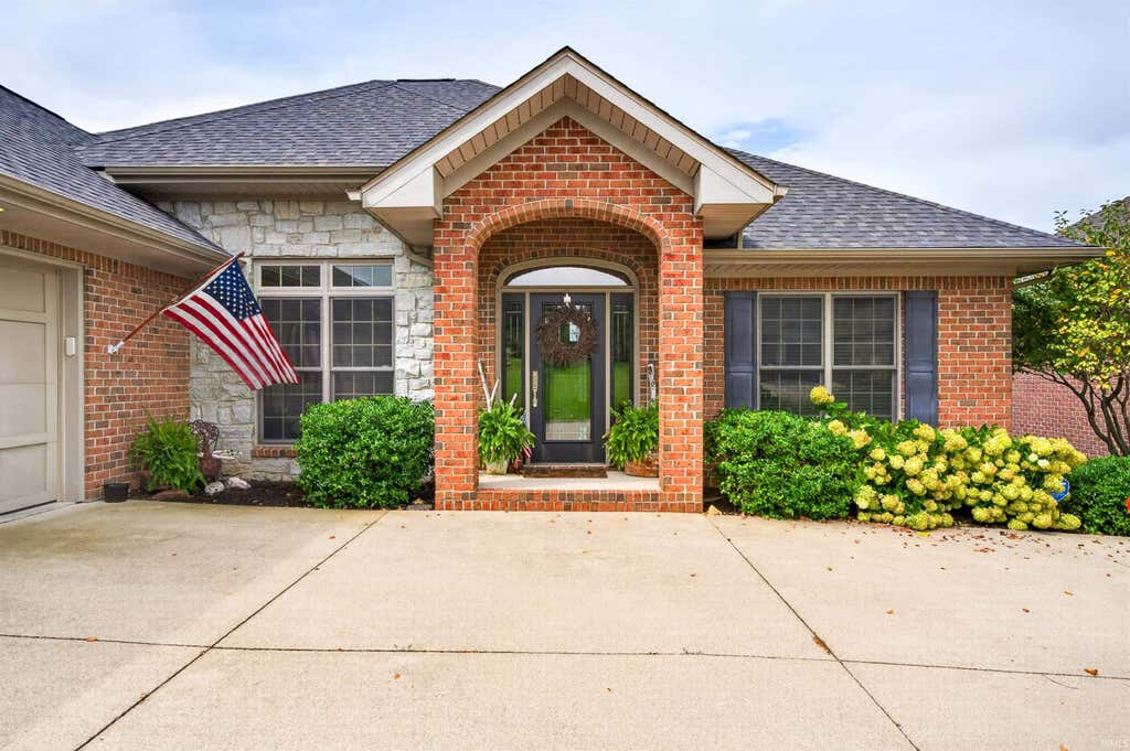 Photo of 6097 Horizon Drive, Columbus, IN 47201 (MLS # 202634206)