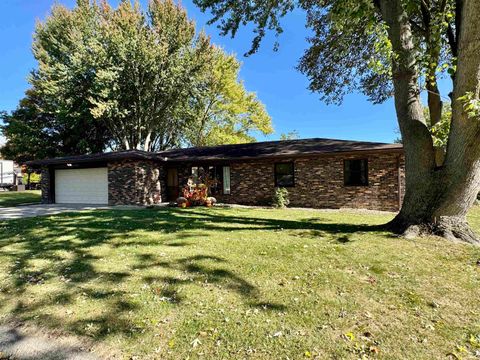 Tiny photo for 502 Seward Lane, Fairmount, IN 46928 (MLS # 202542679)