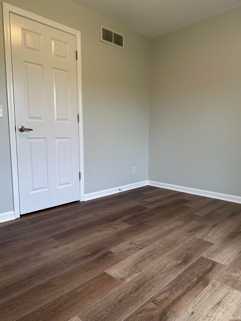 Tiny photo for 11877 N 600 W, DeMotte, IN 46310 (MLS # 202632296)