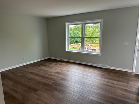 Tiny photo for 11877 N 600 W, DeMotte, IN 46310 (MLS # 202632296)