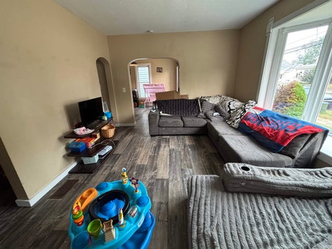 Tiny photo for 526 Dowling Street, Kendallville, IN 46755 (MLS # 202628543)