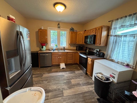 Tiny photo for 526 Dowling Street, Kendallville, IN 46755 (MLS # 202628543)