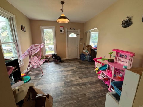 Tiny photo for 526 Dowling Street, Kendallville, IN 46755 (MLS # 202628543)