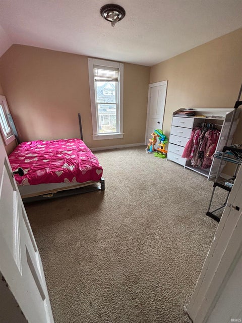 Tiny photo for 526 Dowling Street, Kendallville, IN 46755 (MLS # 202628543)