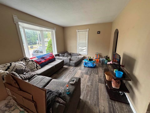 Tiny photo for 526 Dowling Street, Kendallville, IN 46755 (MLS # 202628543)