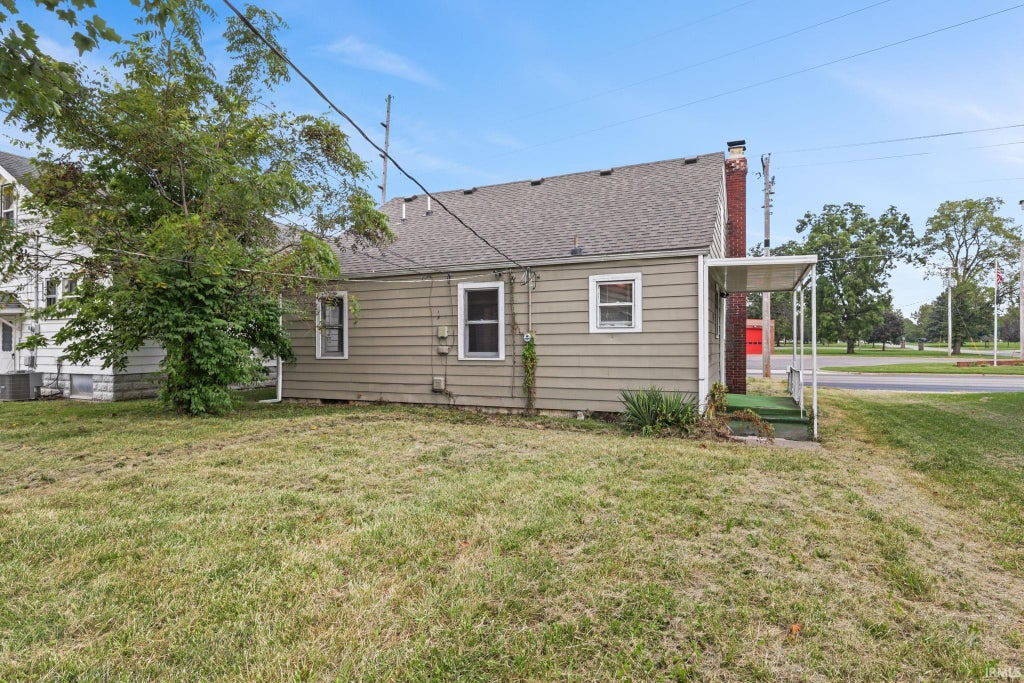 Photo of 811 E Memorial Drive, Muncie, IN 47302 (MLS # 202636862)