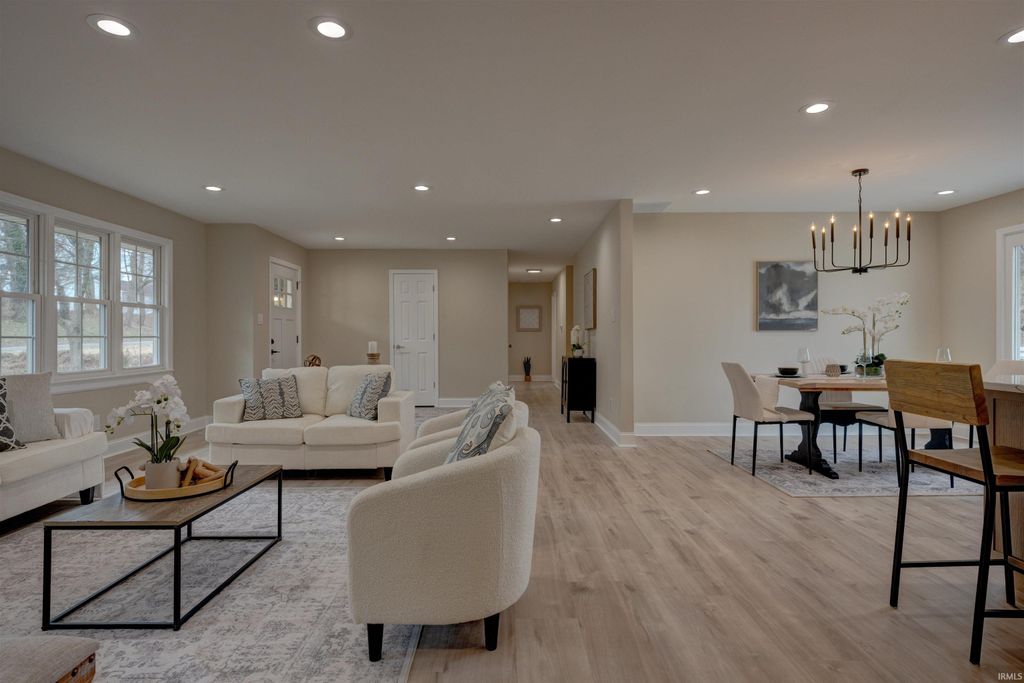 Photo of 630 E Main Street, Newburgh, IN 47630 (MLS # 202606217)