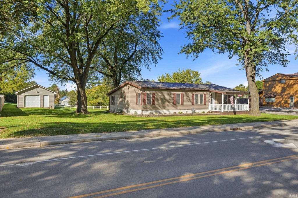 Photo of 609 Fair Street, Kendallville, IN 46755 (MLS # 202643378)